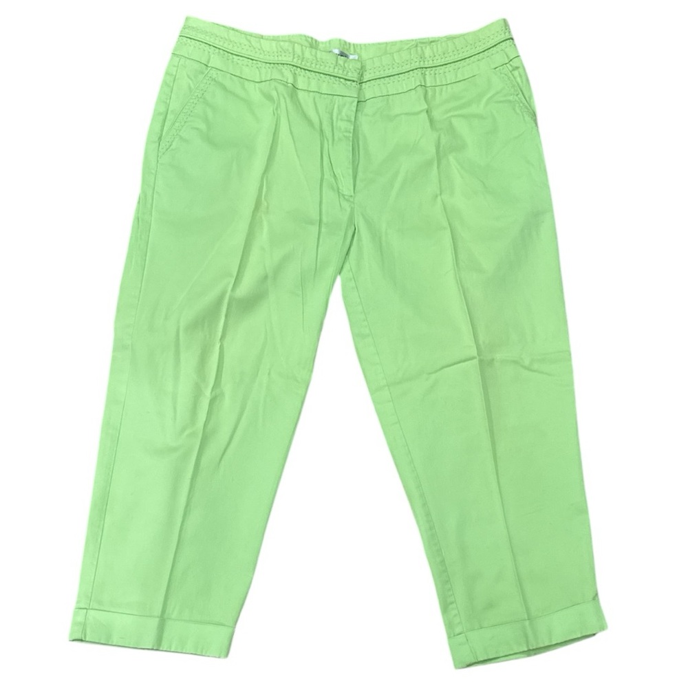 Green Tailored Capris with Crisp Finish